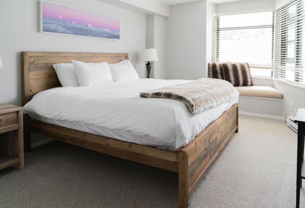 Gibbons Life Accommodations Whistler Exterior foto