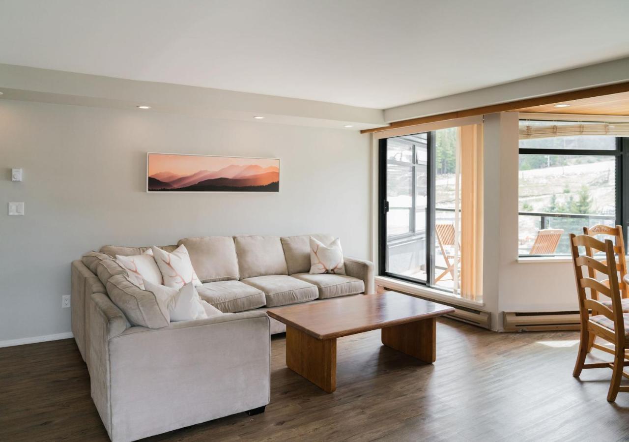 Gibbons Life Accommodations Whistler Exterior foto