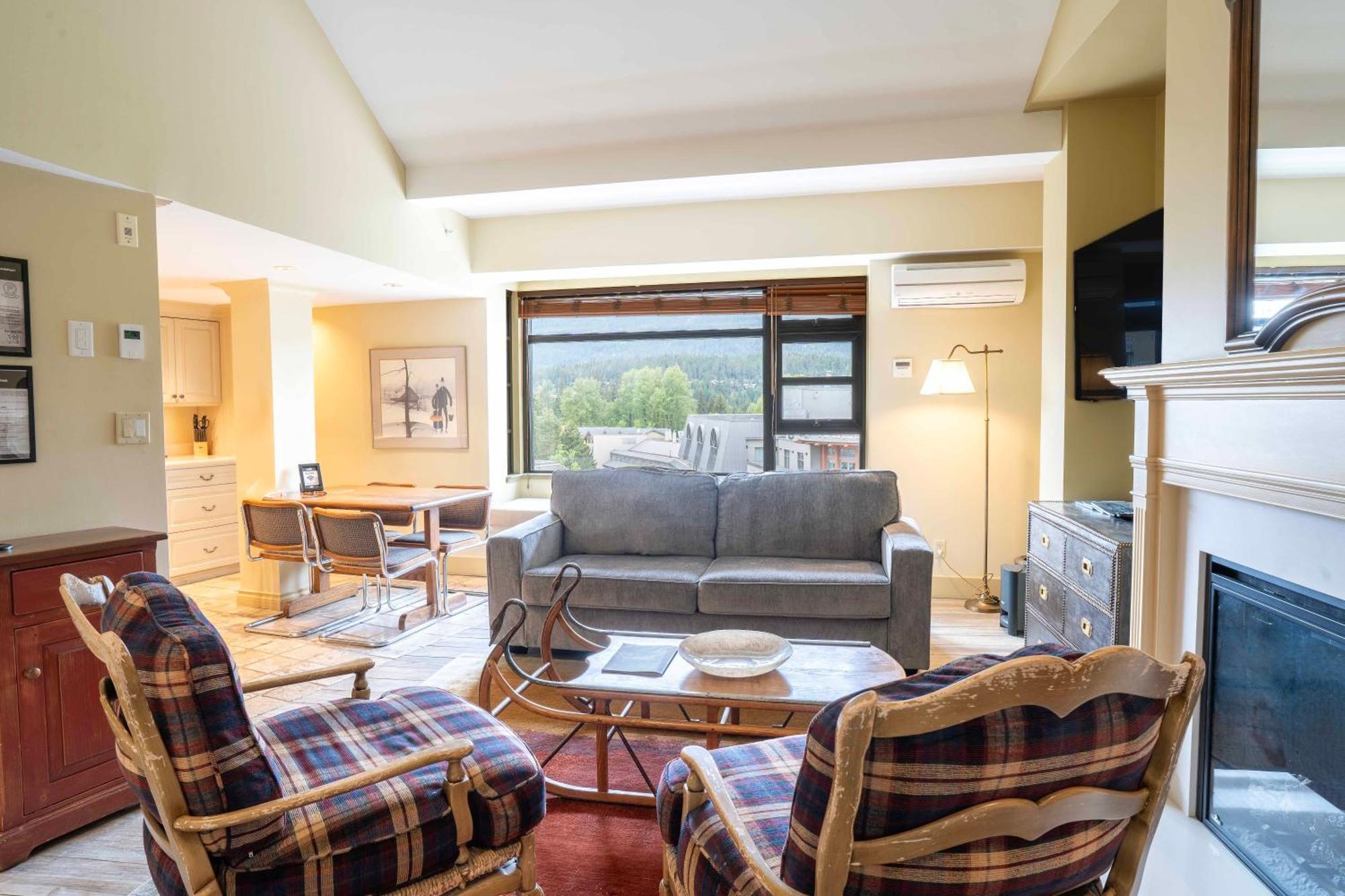 Gibbons Life Accommodations Whistler Exterior foto